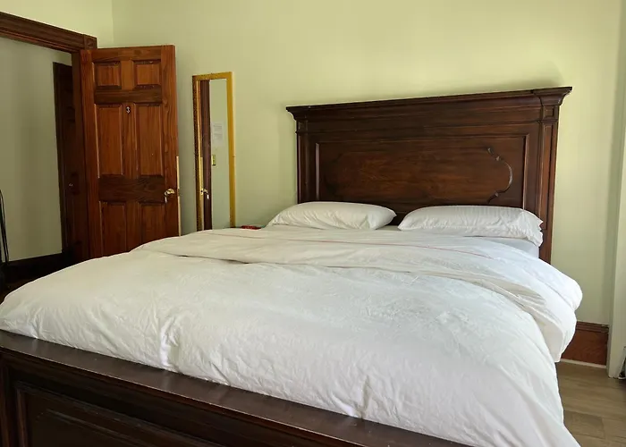 Malden Rooms