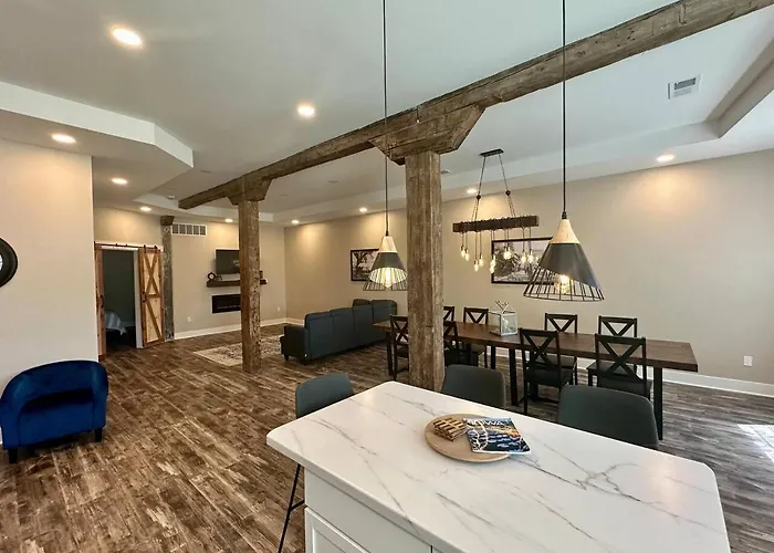 River Stone Villa - 2Bedroom/2Bath - No Step Entry