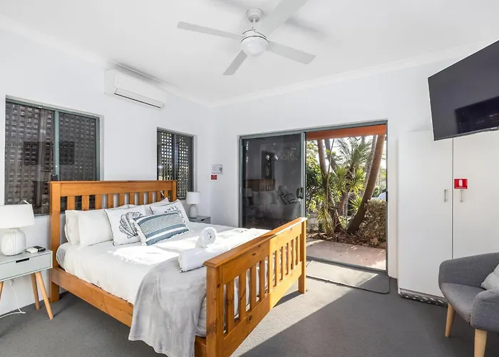 Studio Retreat On Flannel Flower Shoal Bay