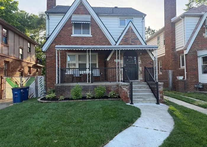 Luxury 3Br Executive Home Near Downtown Detroit Free Parking