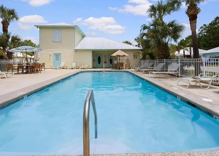 Condo Near The Wharf With Pool