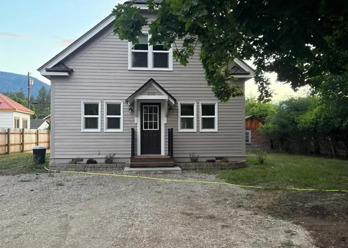 Home Town Mountain Lodging 2