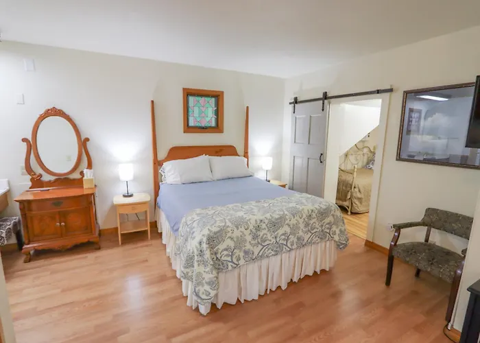 Over The Rainbow Suites