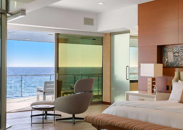 Malibu Yacht Club By Stay Awhile Villas