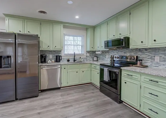 5Br Retreat Near Uva, Hospitals & Wineries - 30 Days Or More Only