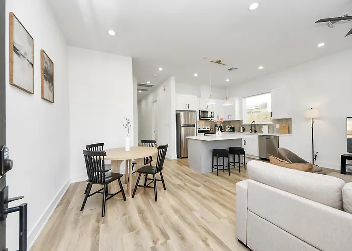 New Build Luxury Retreat Home That Sleeps 7 Near Nrg And Medical Center