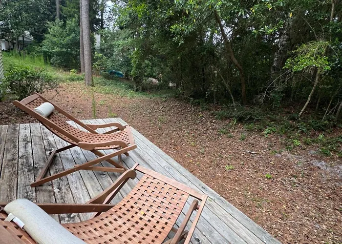 Pine Knoll Shores Vacation House- Private Beach Access-Family Friendly