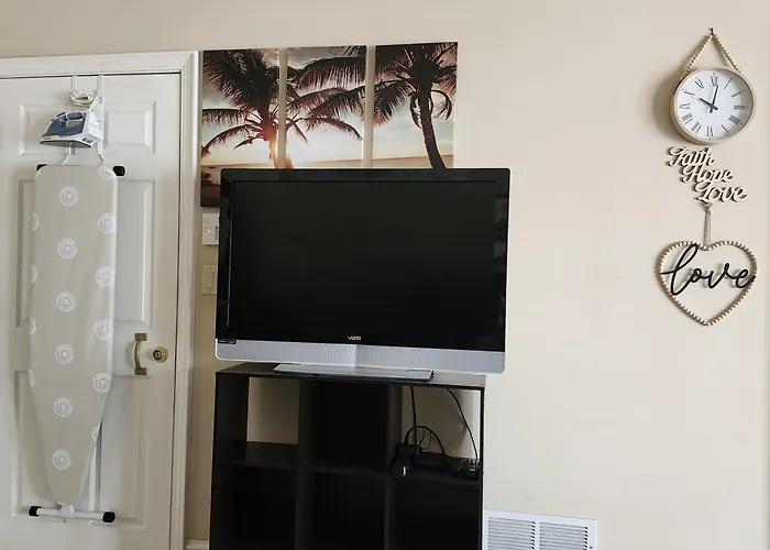 Outer Access Room In Family Home