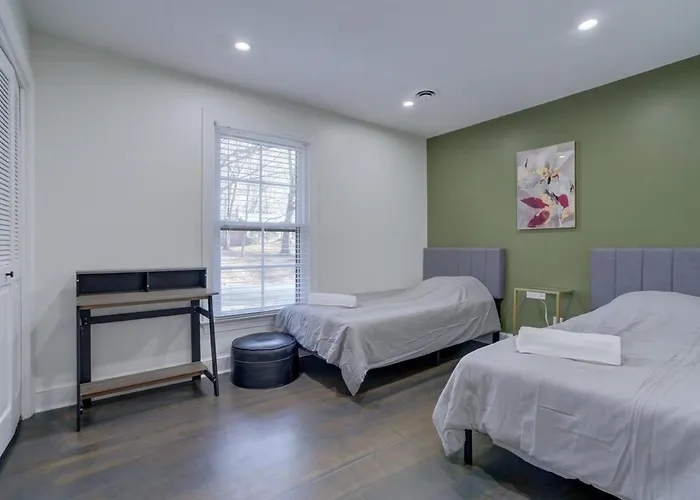 5Br Retreat Near Uva, Hospitals & Wineries - 30 Days Or More Only