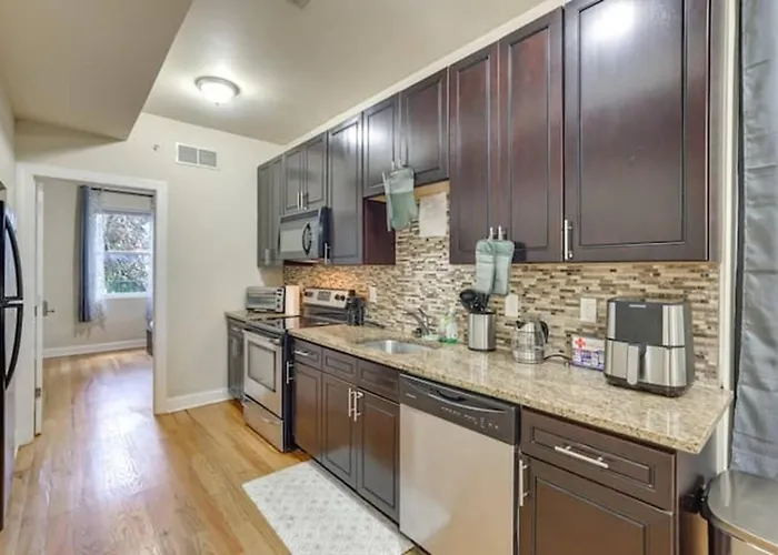 Private Room | Temple | Fast Wifi | Kitchen V