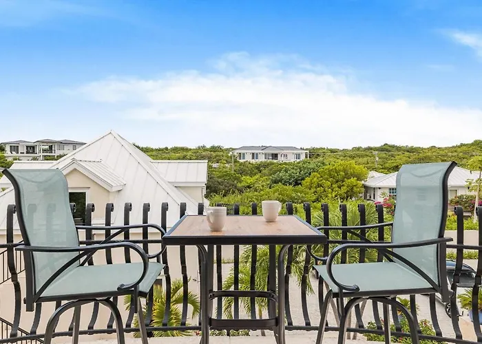 Luxe Villa Siena With Private Guest Suite