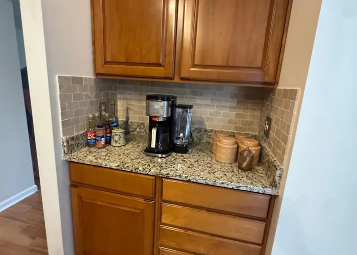 Pine Knoll Shores Vacation House- Private Beach Access-Family Friendly