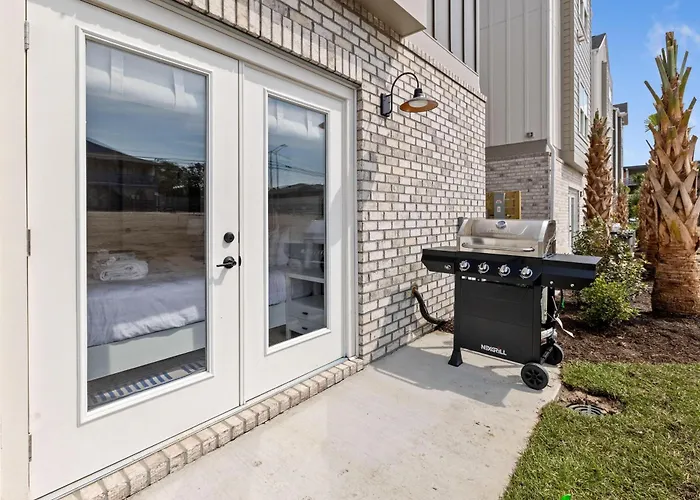 Beachwalk Club | Steps To Beach | Sleeps 16 | Pets