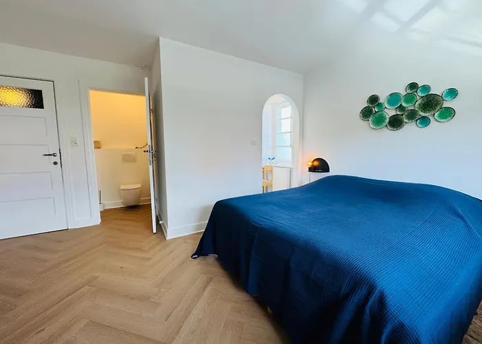 Stijlvolle Slaapkamers Met Privebadkamer In Concessiewijk, Op Een Steenworp Van Het Strand