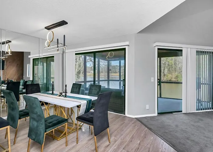 Lakeside Oasis Fort Jackson Family Retreat