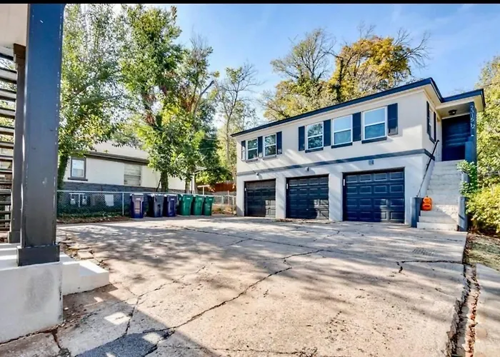 Thunder Up Loft Garage Apt 10 Min To Downtown