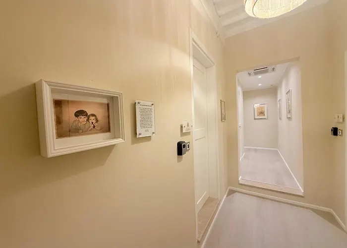 King Rooms