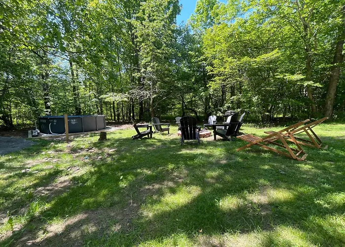 Mountain Villa- Game Room - Hot-Tub - Firepit - Swimming Pool