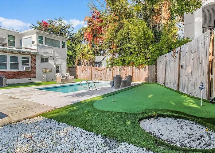 The Big Peach On The Beach - Pool, Putting Green & Walk To The Beach