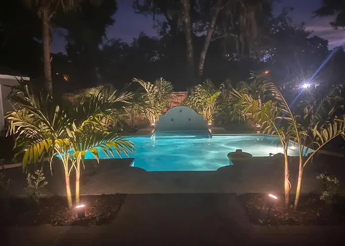 La Maison Musique, 9 Beds,French Pool Villa, Pets