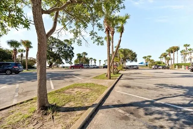 Miss Georgia Peach - Luxury 4 Bedroom St Simons Island Vacation Rental