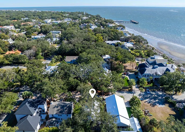 Luxury East Beach Cottage Steps To Beach Access - Twin Oaks St Simons Island