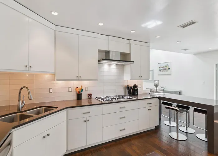 Sea Grace - Luxury East Beach Vacation Rental With Private Pool On St Simons Island