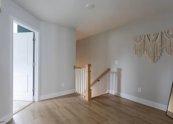 Bohemian Style House Close To Stadiums And Uptown