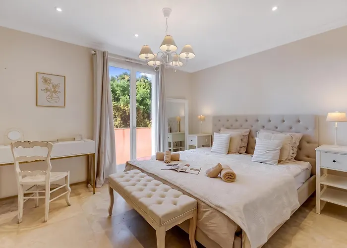 Luxury Villa Vallon - Private Heated Pool