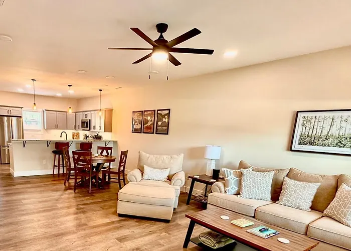 Condo In Downtown Brevard