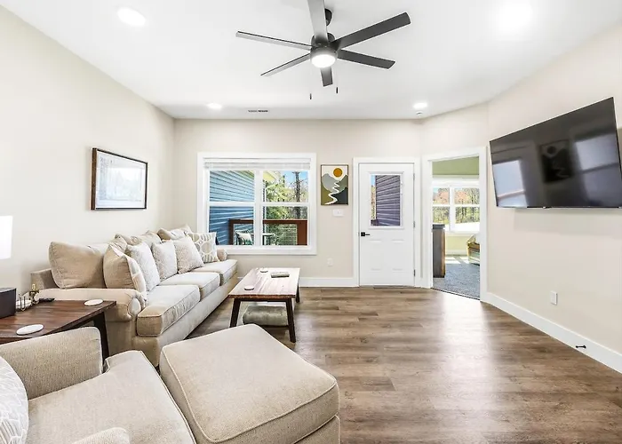Condo In Downtown Brevard