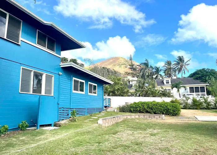 Serene Lanikai House Near The Beach Wfull Kitchen And Great Outdoor Space