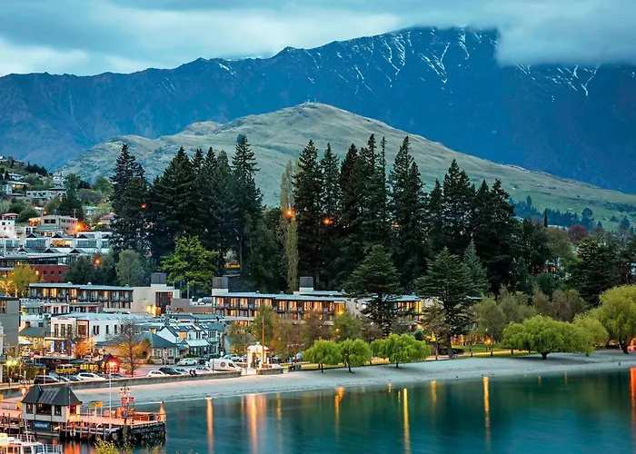  Novotel Queenstown Lakeside