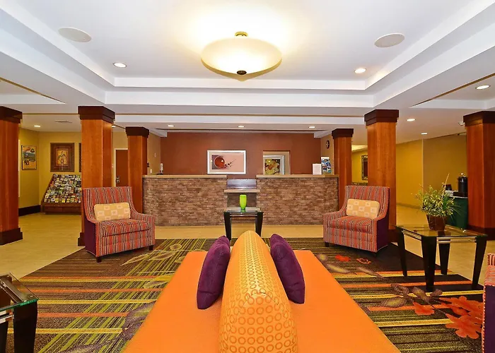 Golf hotels Fairfield Inn & Suites Cherokee