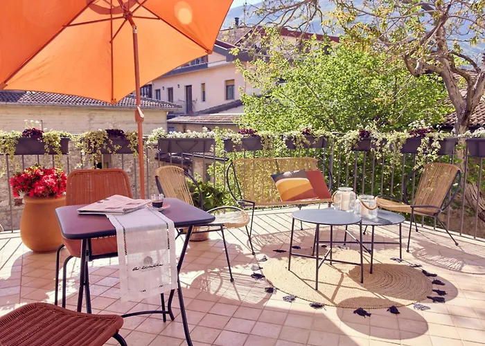 La Dimora Guest House