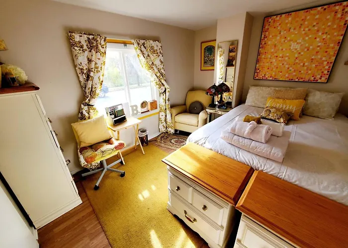 Yellow Room Near Yale