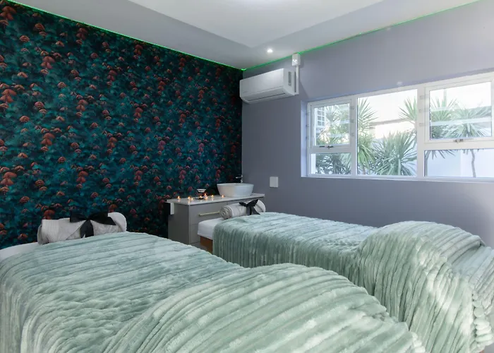 Dolphin Bay Boutique Hotel