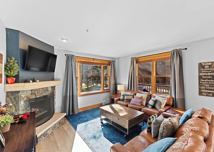 Red Hawk Townhome #2327 ; 2 100