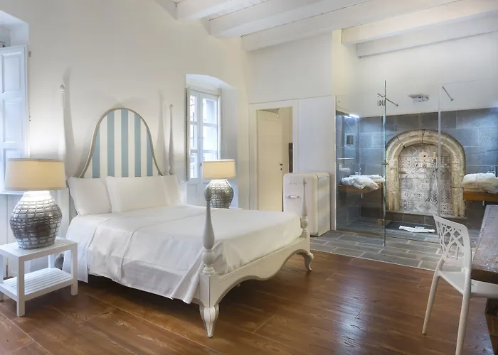 Cagliari Marina Harbour Guest House & Lounge