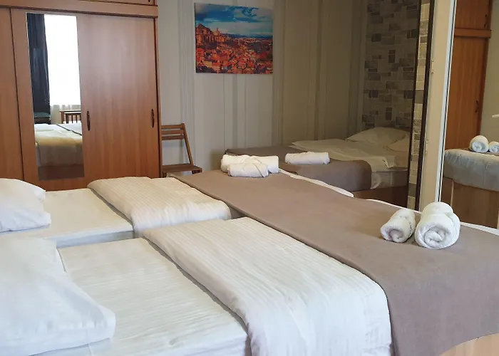 Lea Guest House