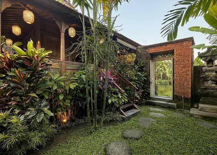 Kawan Antique Ubud Villa