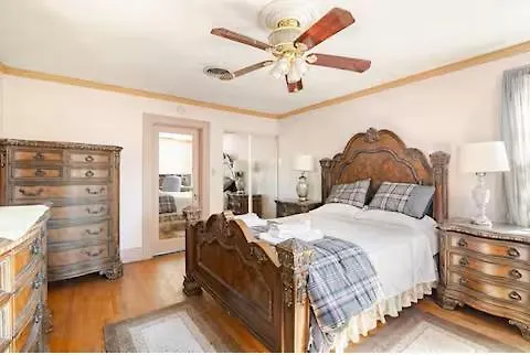 Home Sweet Home Suite: Liberty University Adjacent
