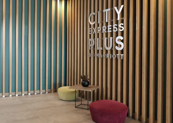 Plus Monterrey Galerías