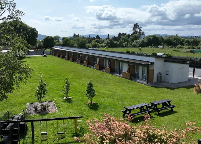 Resorts Guide Hideaway Of Rotorua