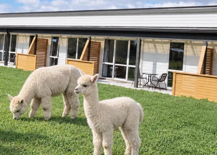 Resorts Guide Hideaway Of Rotorua