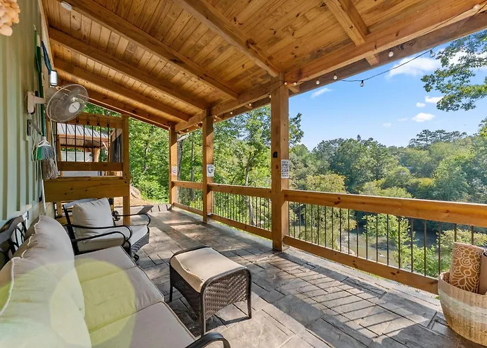 Riversong Cabin