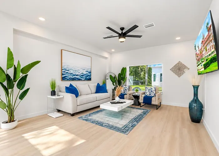 Luxury Modern Comfort In Historic St Augustine