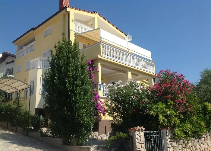 Villa Manja