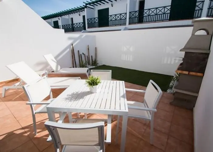 Hotel cerca del colegio: Apartamentos Quintana