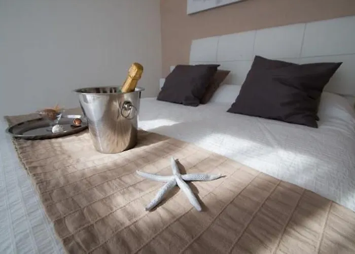 Hotel cerca del colegio: Apartamentos Quintana